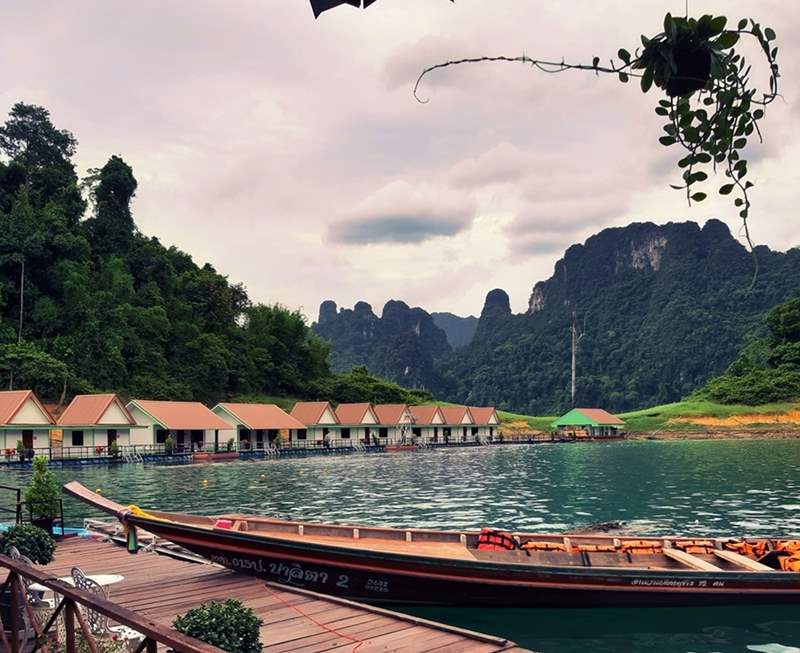 Accomodation at Cheow Lan Lake